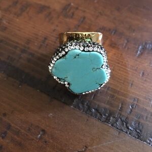 💙 Gold & Turquoise geode ring 💙